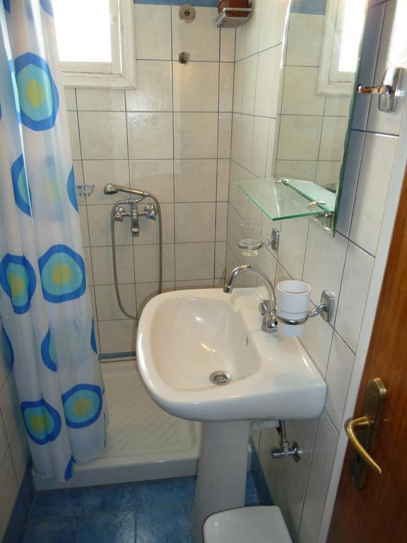 Hotel Dolphin Pythagoreio  Phòng bức ảnh