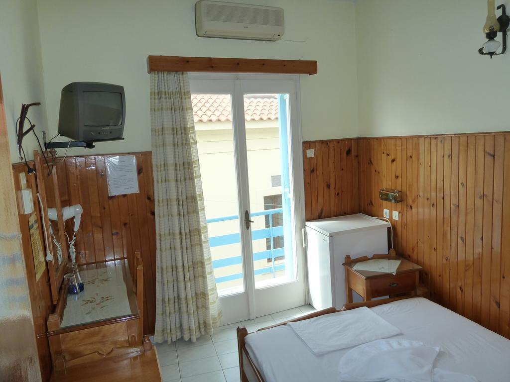 Hotel Dolphin Pythagoreio  Phòng bức ảnh