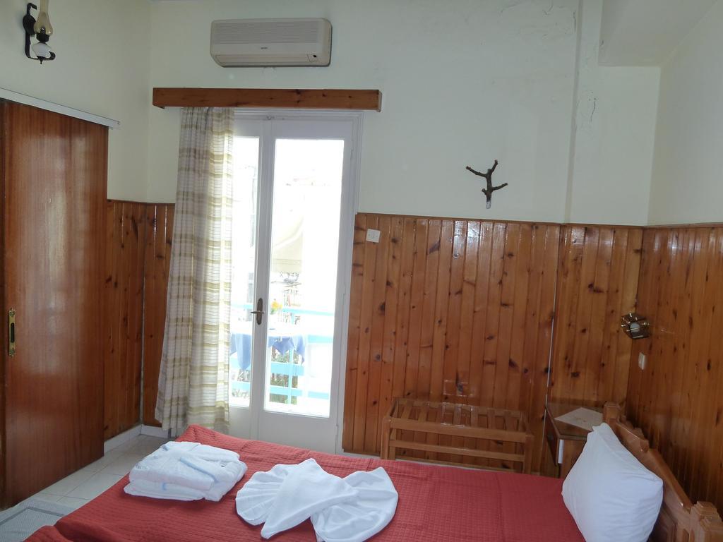 Hotel Dolphin Pythagoreio  Phòng bức ảnh