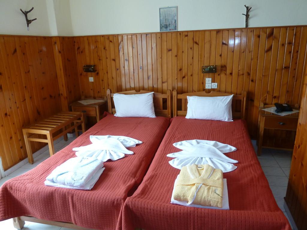 Hotel Dolphin Pythagoreio  Phòng bức ảnh