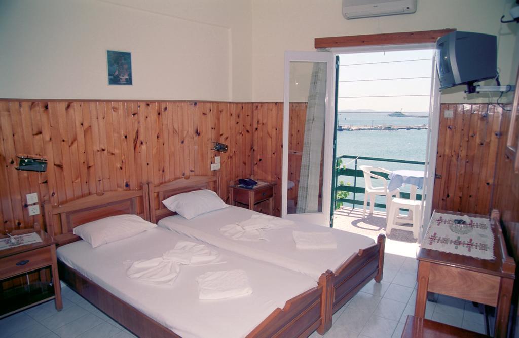 Hotel Dolphin Pythagoreio  Phòng bức ảnh