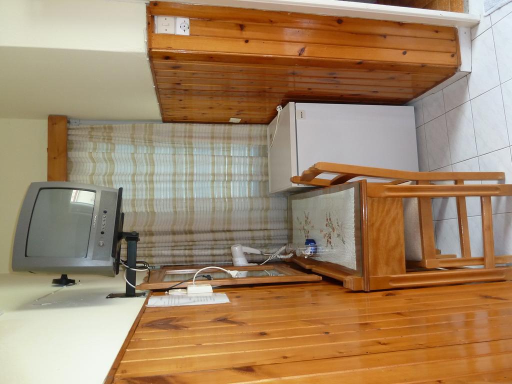 Hotel Dolphin Pythagoreio  Phòng bức ảnh